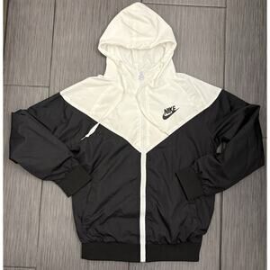 Nike Women’s Windbreaker Jacket White/Black Colorblock Size XL Windrunner